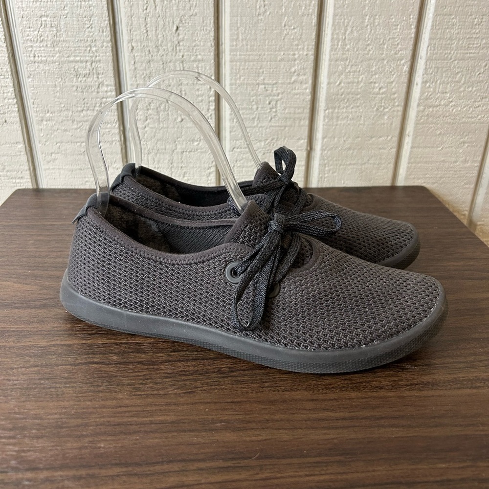 Allbirds Tree Skipper Shoes, size 7.